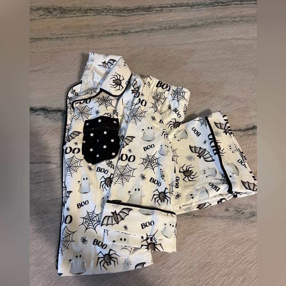 Sugar Bee Girl’s Halloween Dreams Button Down Pajamas